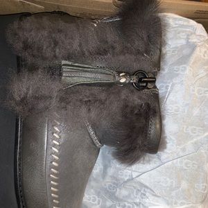 Ugg Boots 🥾 for sale Brand New Size 9